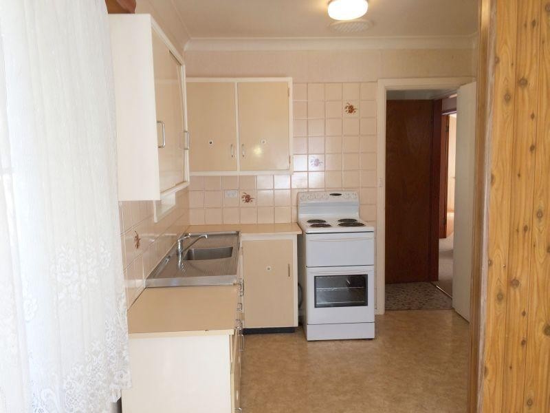 60 Queen Street, Warilla NSW 2528