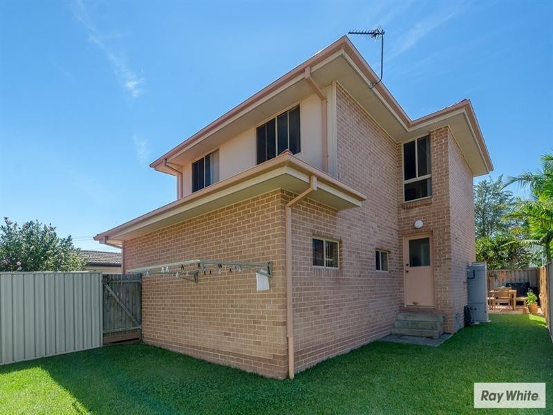 1/2 Iluka Avenue, Barrack Point NSW 2528
