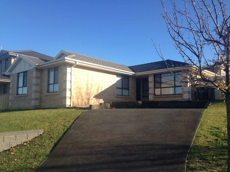 4 Arboreal Place, Horsley NSW 2530