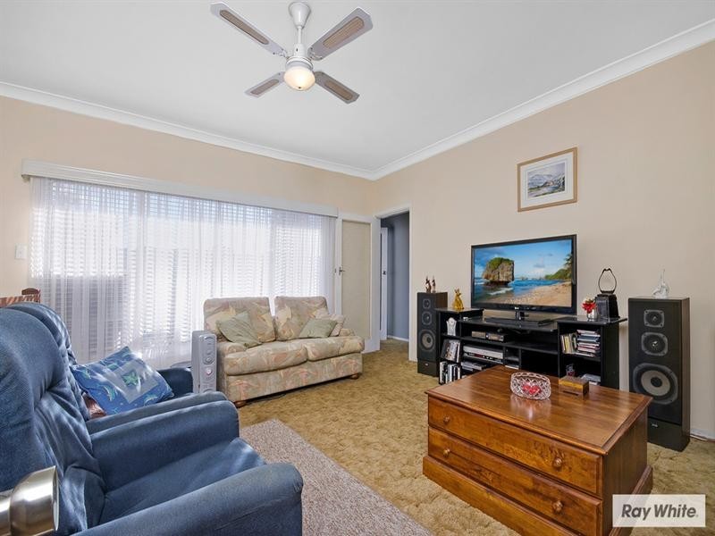 15 Burrell Crescent, Dapto NSW 2530