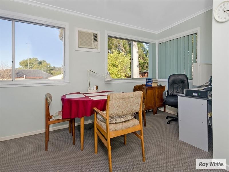 15 Burrell Crescent, Dapto NSW 2530