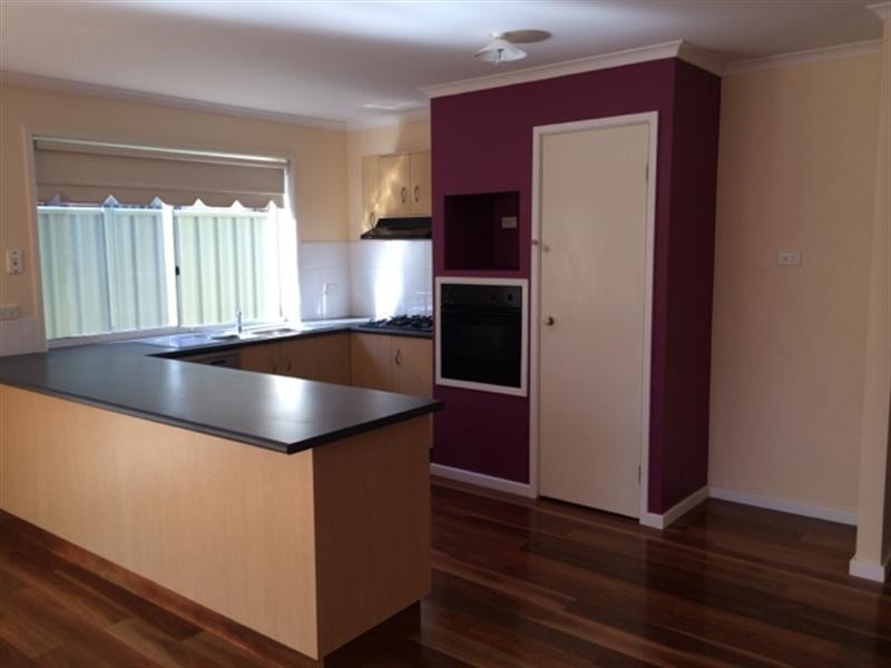 12 Herriot Place, Horsley NSW 2530