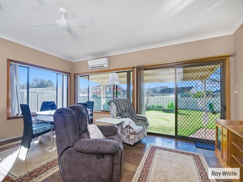 43 Craig Crescent, Dapto NSW 2530