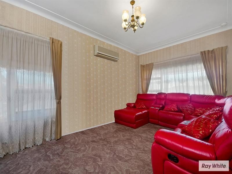 124 Burke Road, Dapto NSW 2530