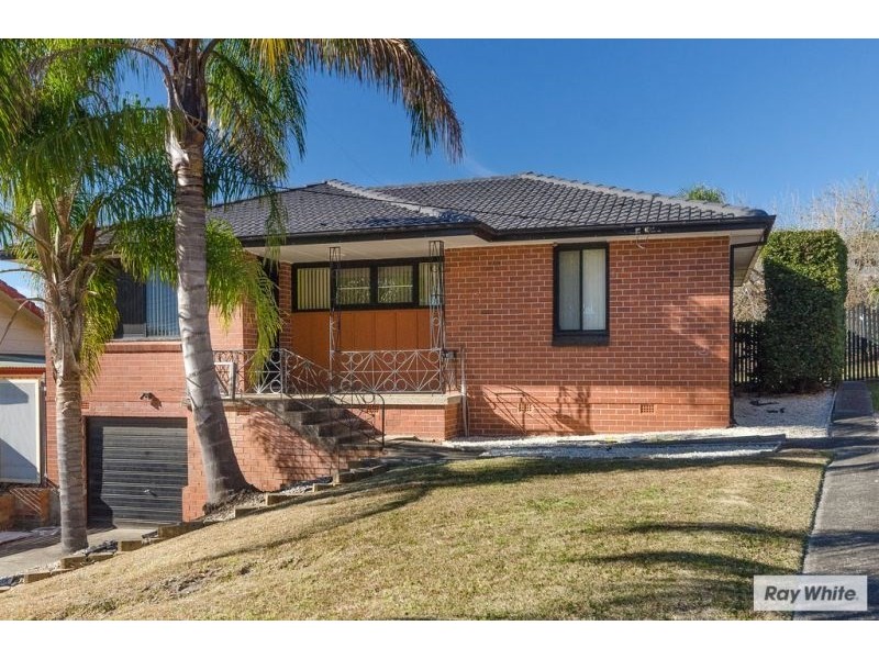 7 Weemala Crescent, Koonawarra NSW 2530