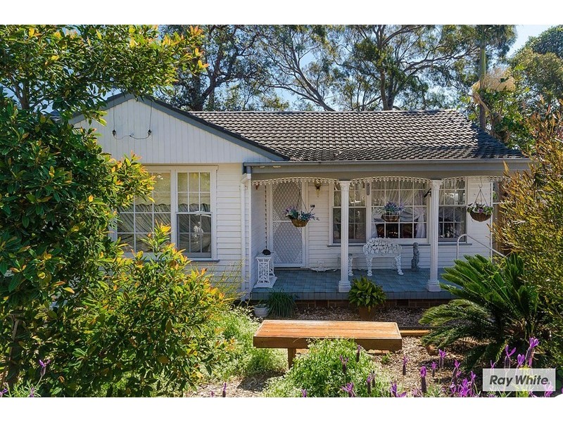 19 Burrell Crescent, Dapto NSW 2530