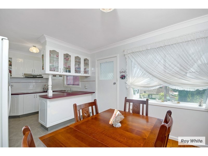 19 Burrell Crescent, Dapto NSW 2530