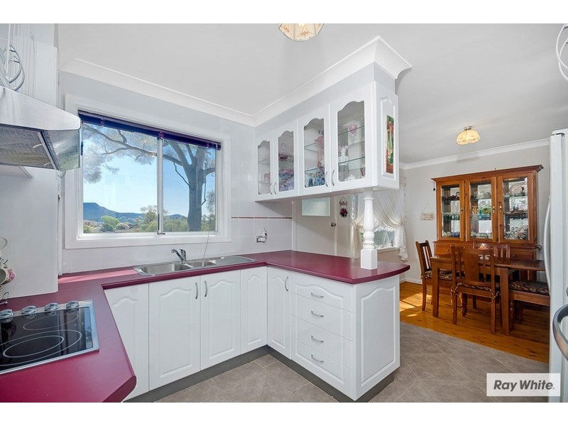 19 Burrell Crescent, Dapto NSW 2530