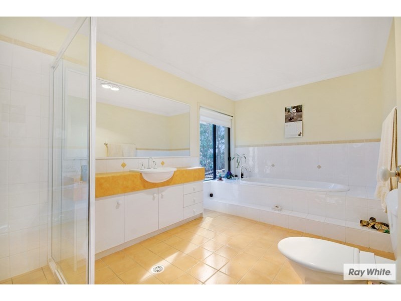 42 Mundoonen Crescent, Horsley NSW 2530