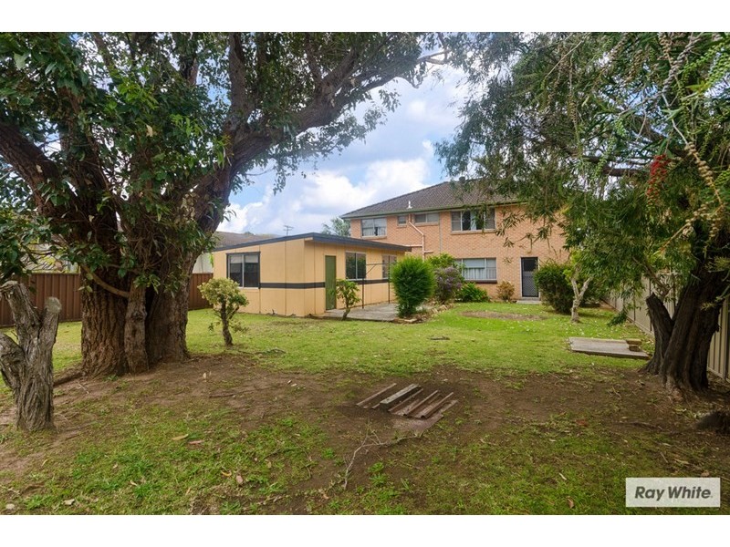 27 Dorrigo Avenue, Woonona NSW 2517