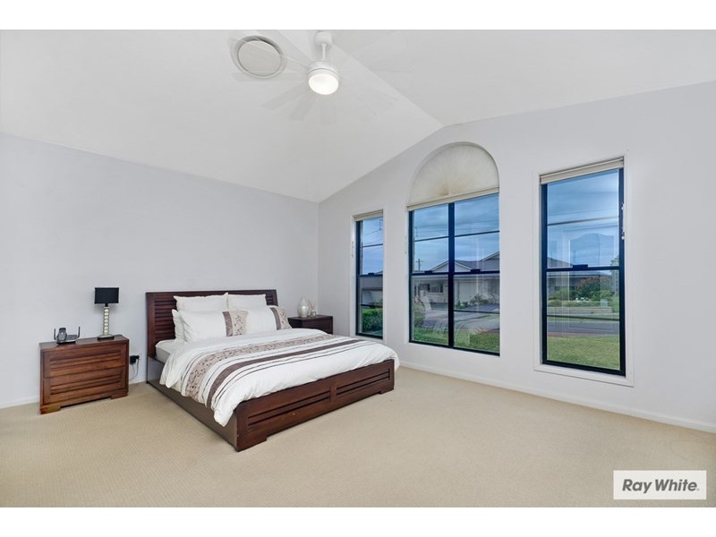 6 Weston Place, Horsley NSW 2530