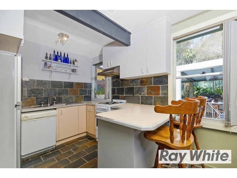 35 Churinga Circle, Koonawarra NSW 2530