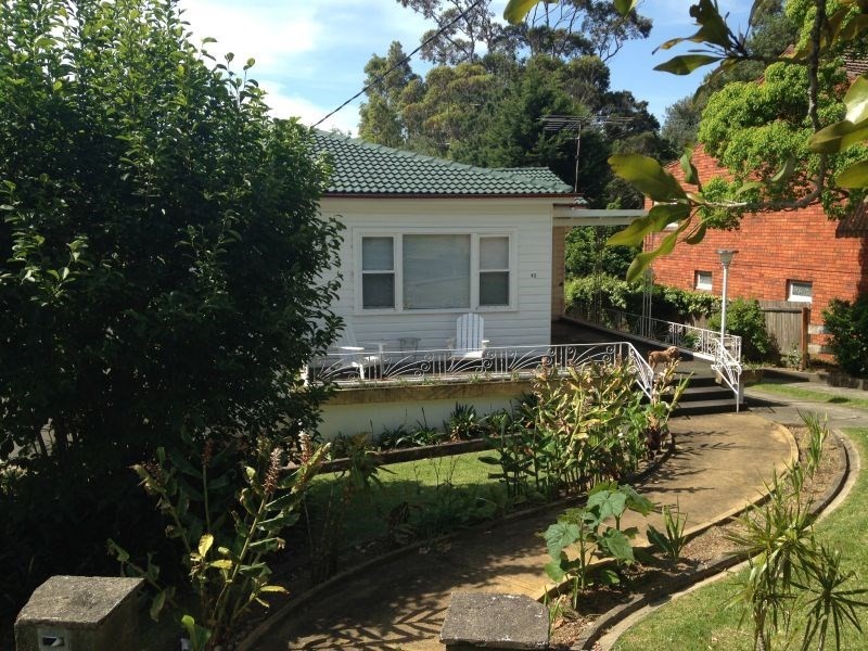 42 Norman Street, Mangerton NSW 2500
