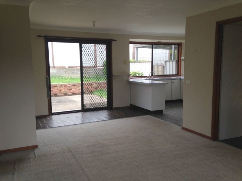 5a Lucas Drive, Horsley NSW 2530