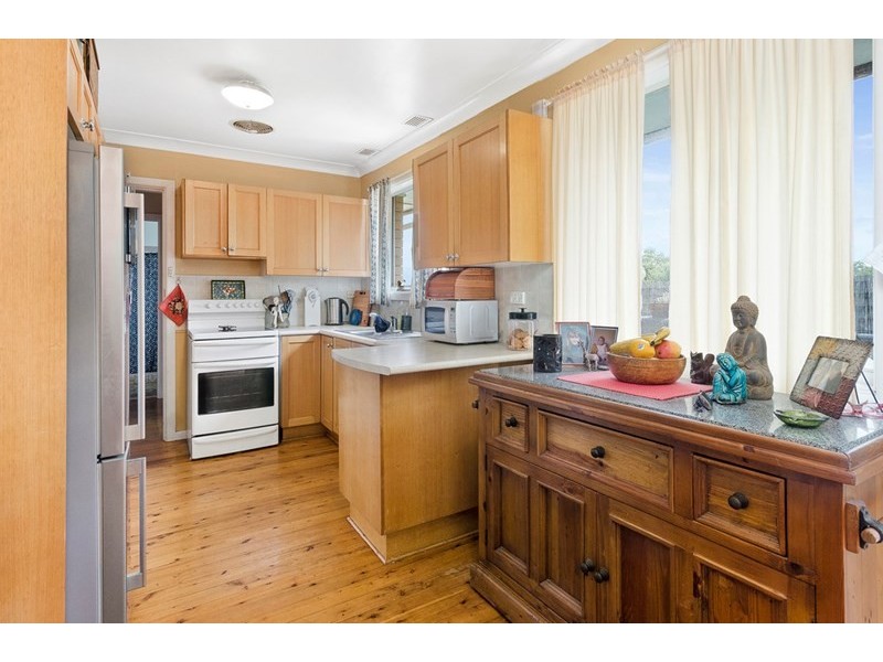 17 Devon Road, Dapto NSW 2530