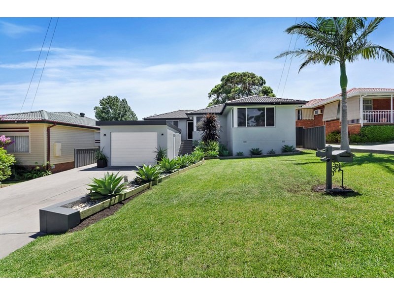 16 Tarana Avenue, Kanahooka NSW 2530