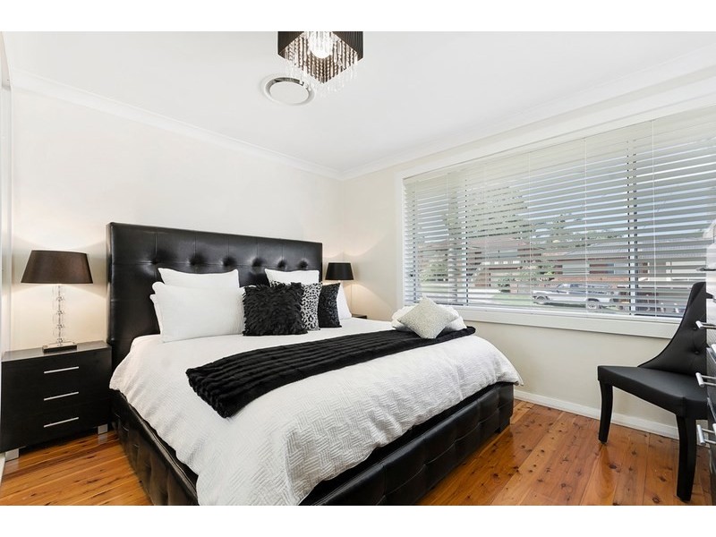 16 Tarana Avenue, Kanahooka NSW 2530