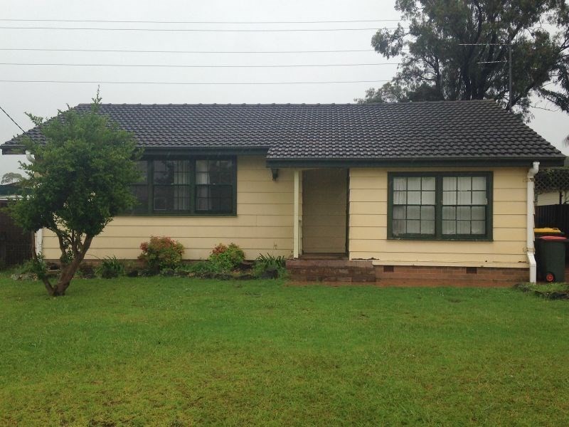 50 Eleebana Crescent, Koonawarra NSW 2530