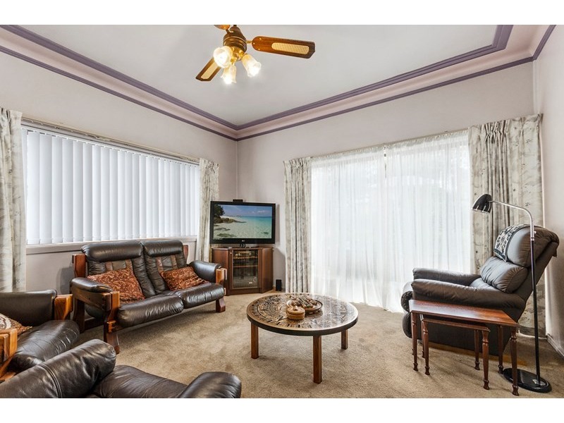 14 Prince Edward Drive, Dapto NSW 2530