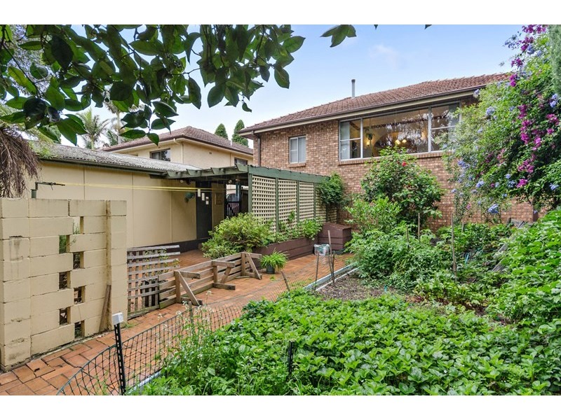 14 Prince Edward Drive, Dapto NSW 2530