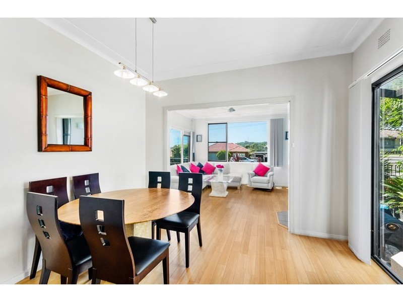 18 Burke Road, Dapto NSW 2530