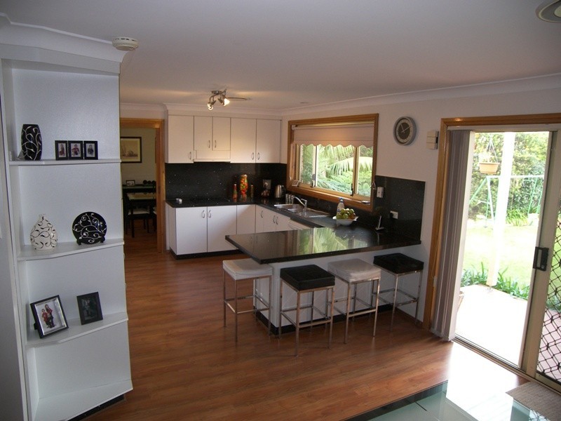 11 TIMMS Place, Horsley NSW 2530