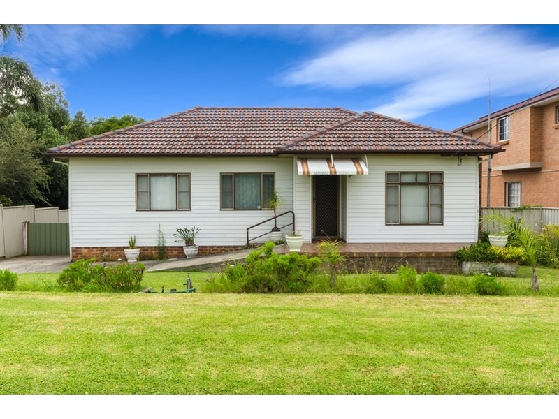 11 Hoskins Street, Gwynneville NSW 2500