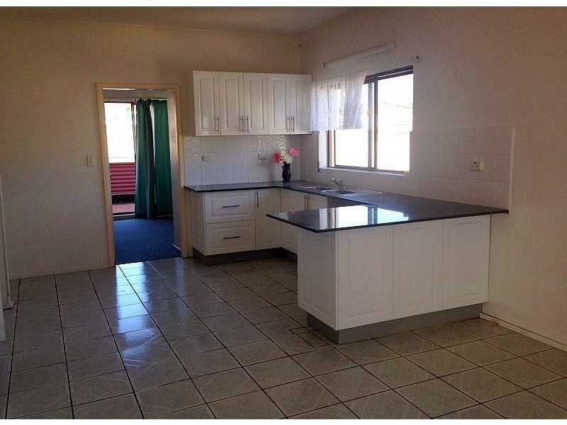 1/9 Mineral Road, Oak Flats NSW 2529