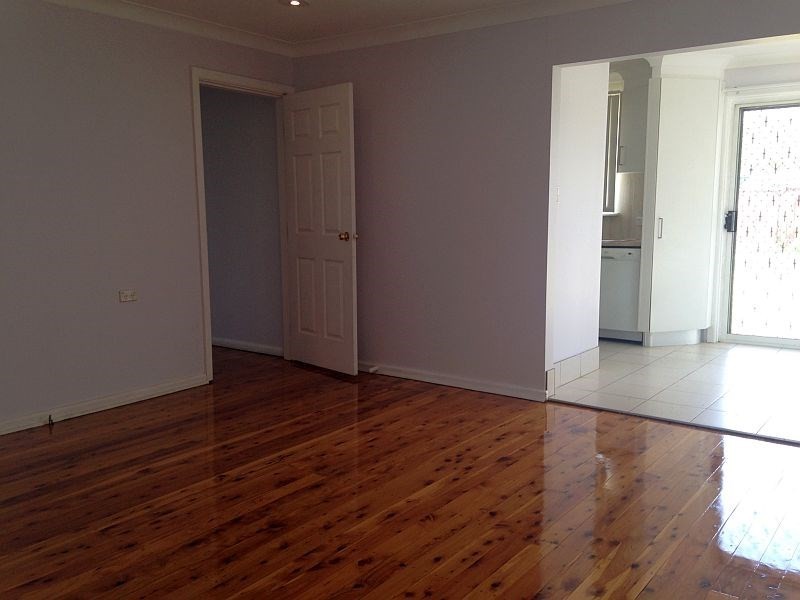 50 Eleebana Crescent, Koonawarra NSW 2530