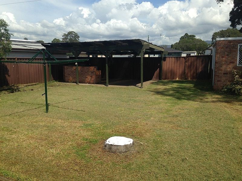 50 Eleebana Crescent, Koonawarra NSW 2530