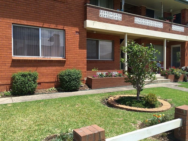 2/13 Prince Edward Drive, Brownsville NSW 2530