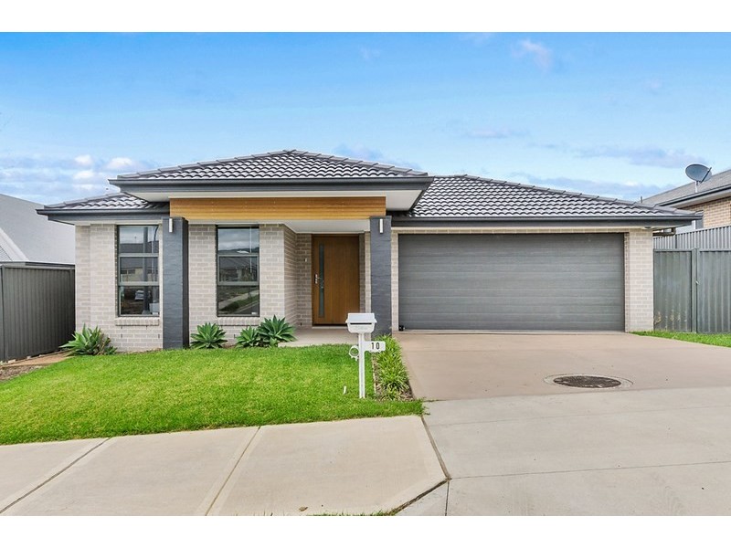 10 Morson Avenue, Horsley NSW 2530