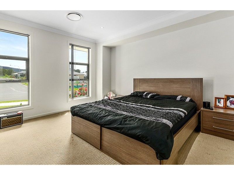 10 Morson Avenue, Horsley NSW 2530