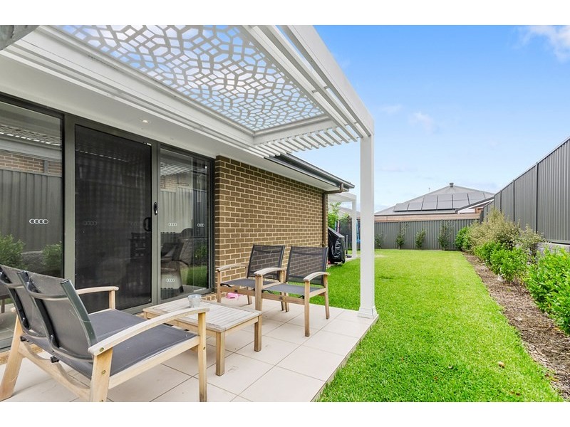 10 Morson Avenue, Horsley NSW 2530