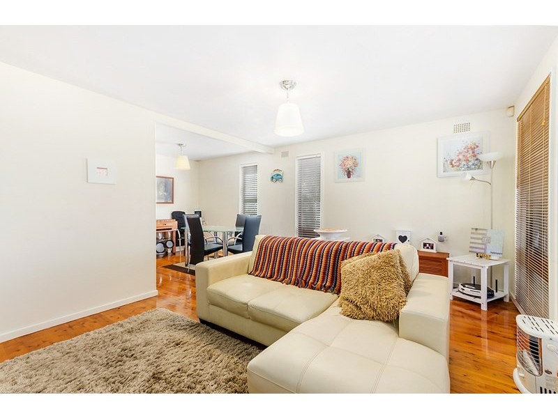 33 Churinga Circle, Koonawarra NSW 2530