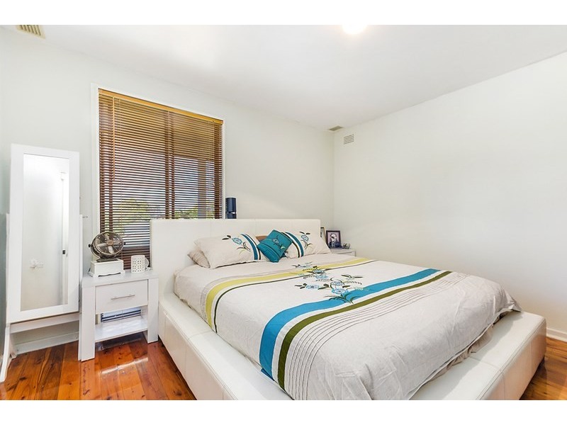 33 Churinga Circle, Koonawarra NSW 2530