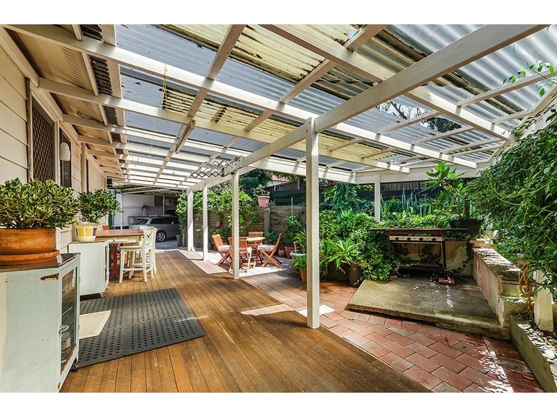 33 Churinga Circle, Koonawarra NSW 2530