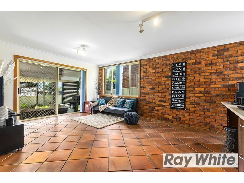 28 Lucas Drive, Horsley NSW 2530
