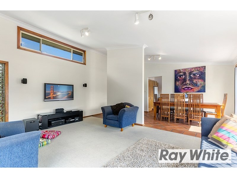 28 Lucas Drive, Horsley NSW 2530