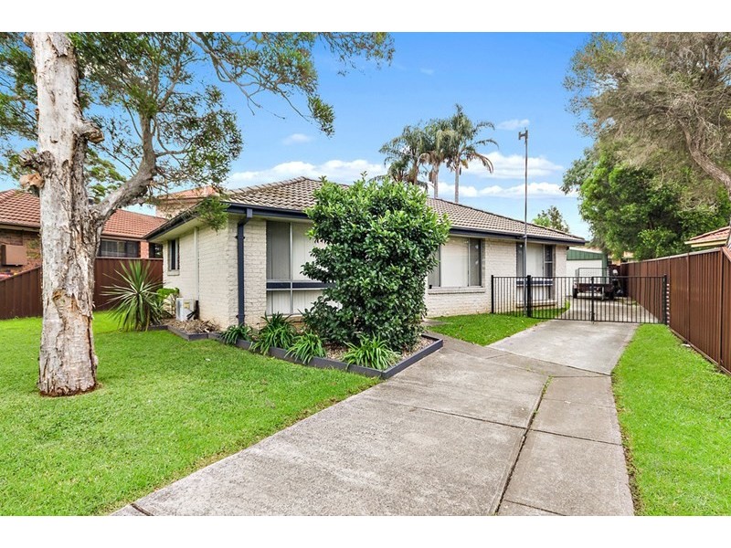 6 Greenbrook Place, Horsley NSW 2530