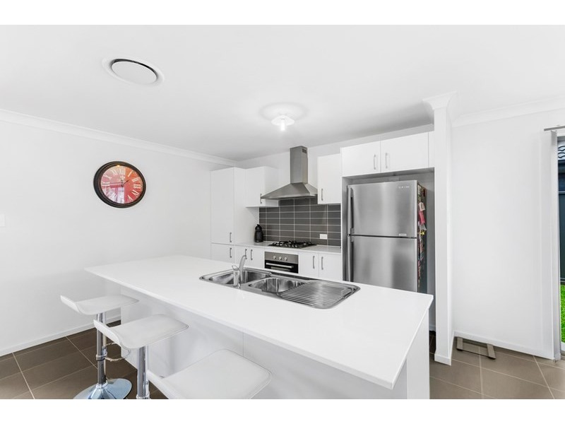 39 Flemmings Crescent, Horsley NSW 2530