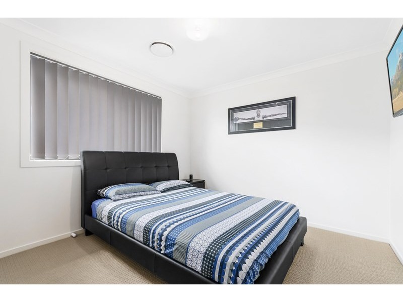 39 Flemmings Crescent, Horsley NSW 2530