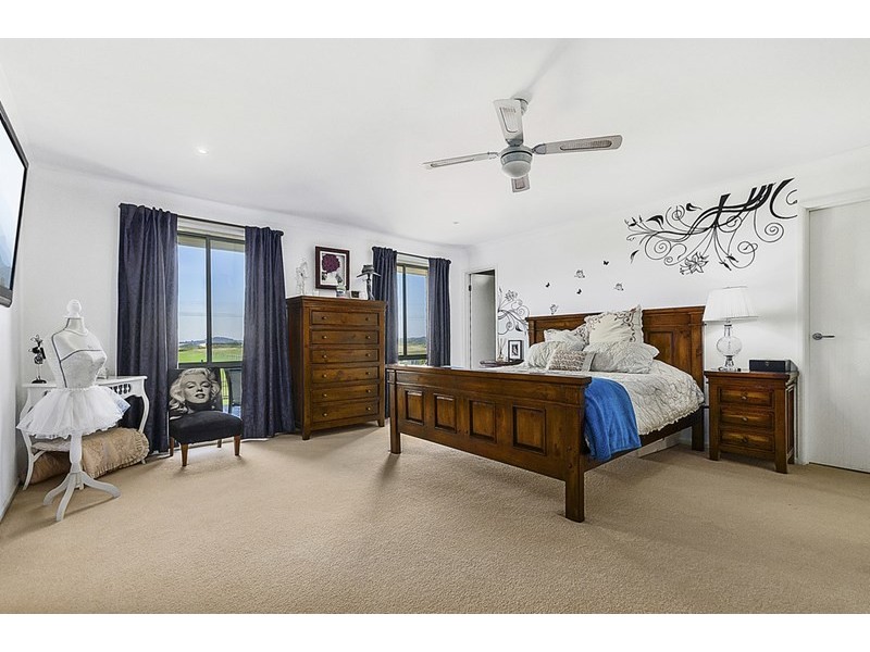 13 Larkins Lane, Yallah NSW 2530