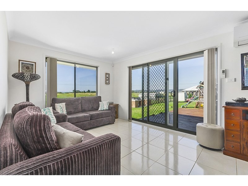 13 Larkins Lane, Yallah NSW 2530