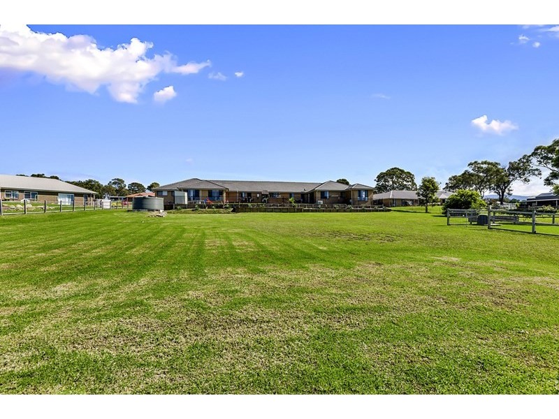13 Larkins Lane, Yallah NSW 2530