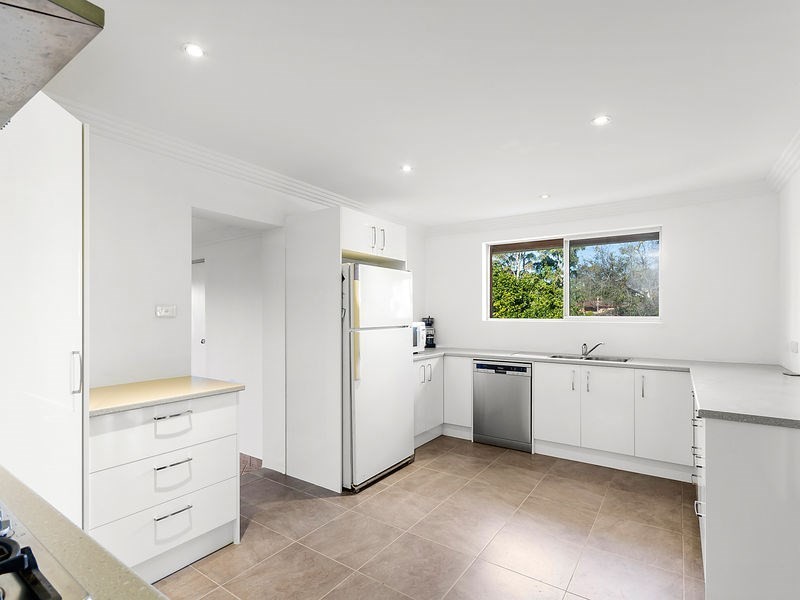 39 Tallawong Crescent, Dapto NSW 2530