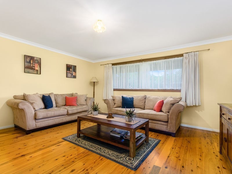 26 Mawarra Avenue, Dapto NSW 2530