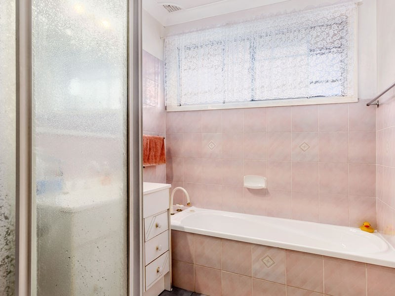 26 Mawarra Avenue, Dapto NSW 2530