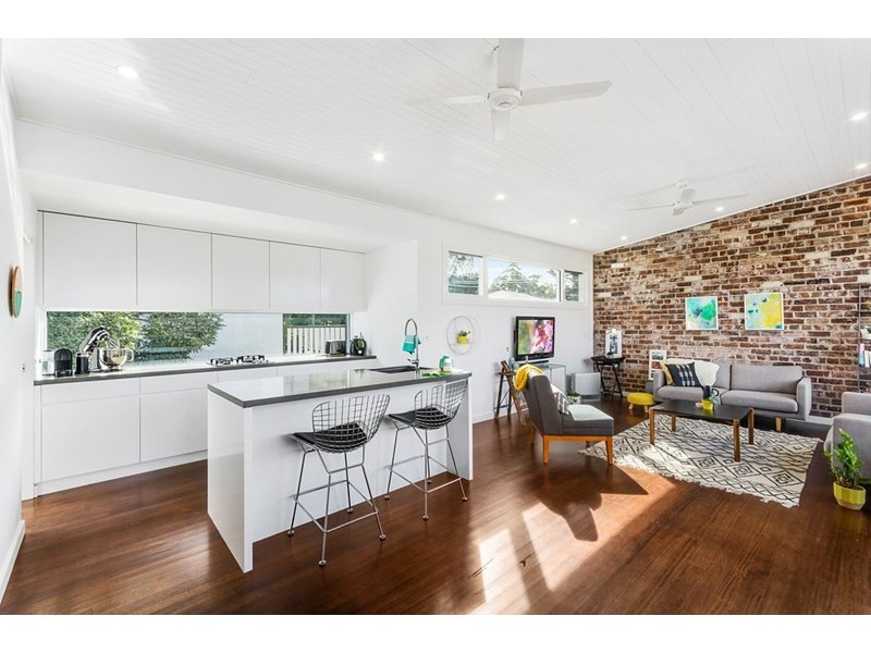 16 Booyong Street, West Wollongong NSW 2500