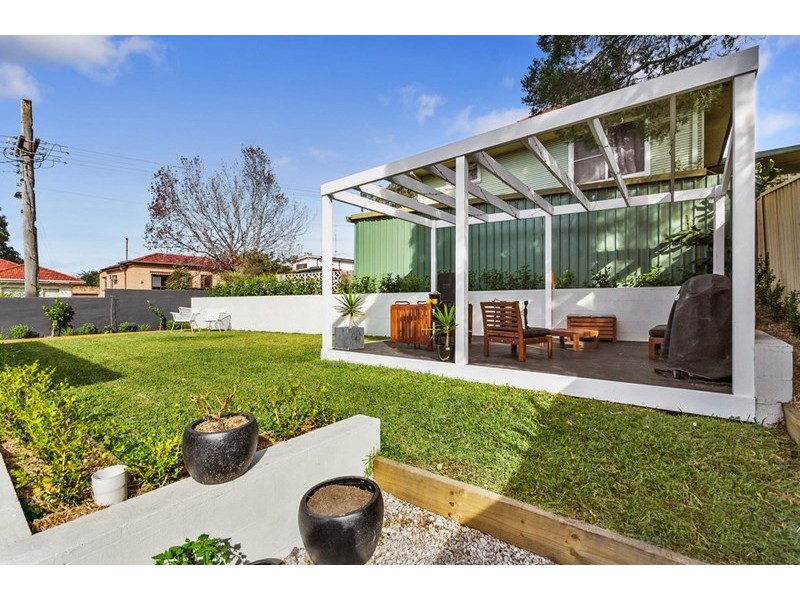 16 Booyong Street, West Wollongong NSW 2500